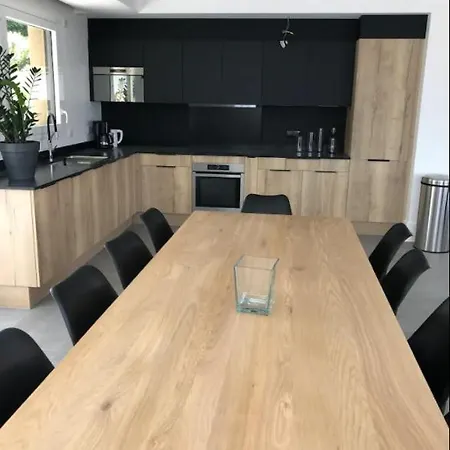 Villa Deluxe